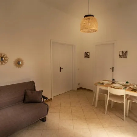 Apartment Casa Alagna - La Casetta Al Mare Con Idromassaggio *